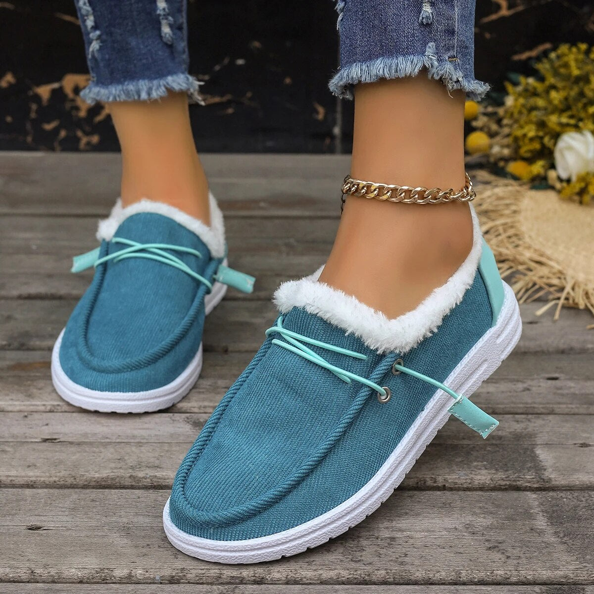 Pluszowe buty damskie Lelia Pelino™